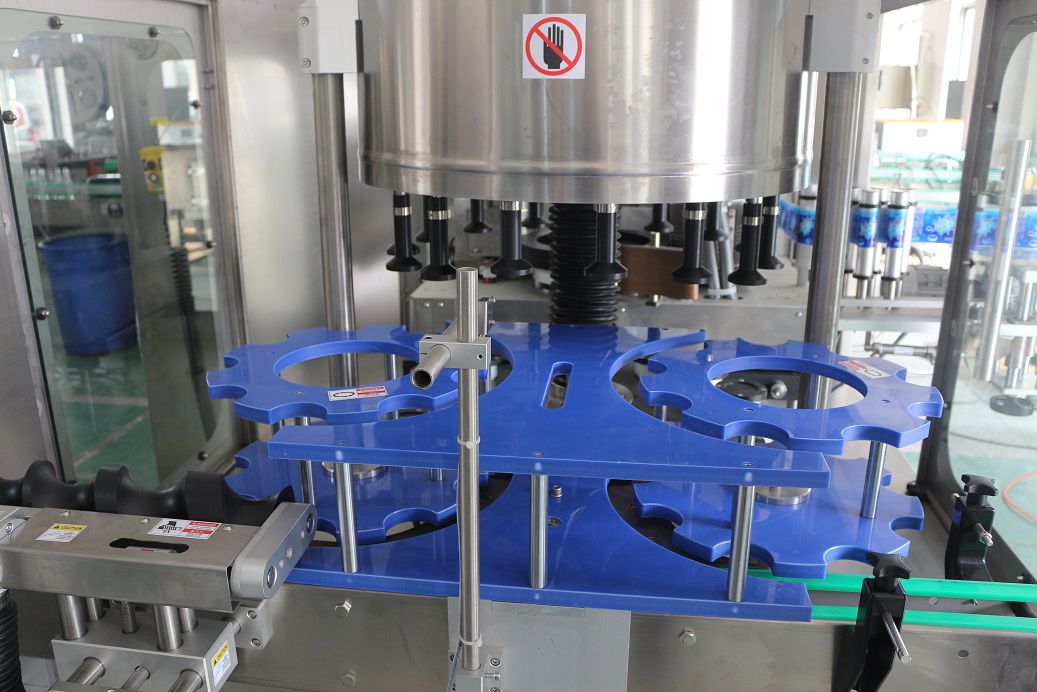 Labeling machine